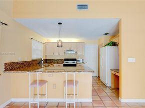 6255 Hawkes Bluff Ave, Davie FL 33331