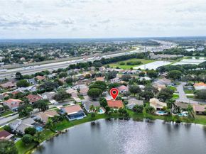 6255 Hawkes Bluff Ave, Davie FL 33331