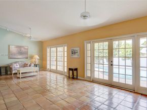 6255 Hawkes Bluff Ave, Davie FL 33331