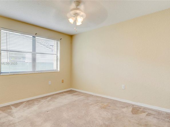 6255 Hawkes Bluff Ave, Davie FL 33331