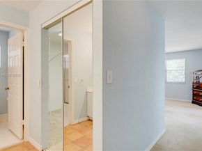 6255 Hawkes Bluff Ave, Davie FL 33331