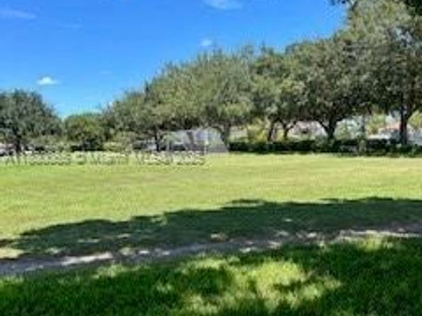 1587 Winterberry Ln, Weston FL 33327