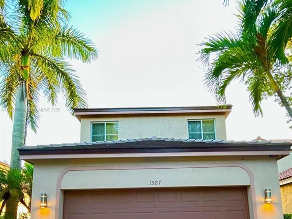 1587 Winterberry Ln, Weston FL 33327