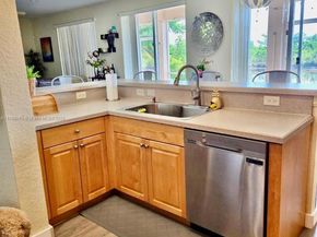 1587 Winterberry Ln, Weston FL 33327