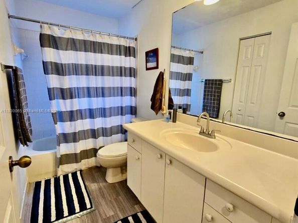 1587 Winterberry Ln, Weston FL 33327