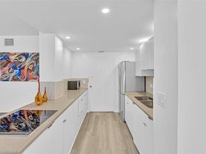 430 Golden Isles Dr 803, Hallandale Beach FL 33009