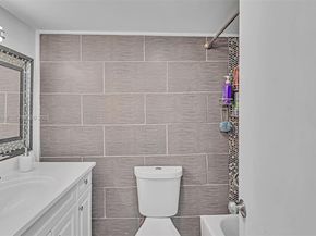 430 Golden Isles Dr 803, Hallandale Beach FL 33009