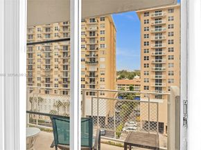 430 Golden Isles Dr 803, Hallandale Beach FL 33009