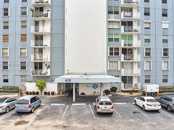 430 Golden Isles Dr 803, Hallandale Beach FL 33009