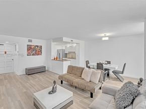 430 Golden Isles Dr 803, Hallandale Beach FL 33009