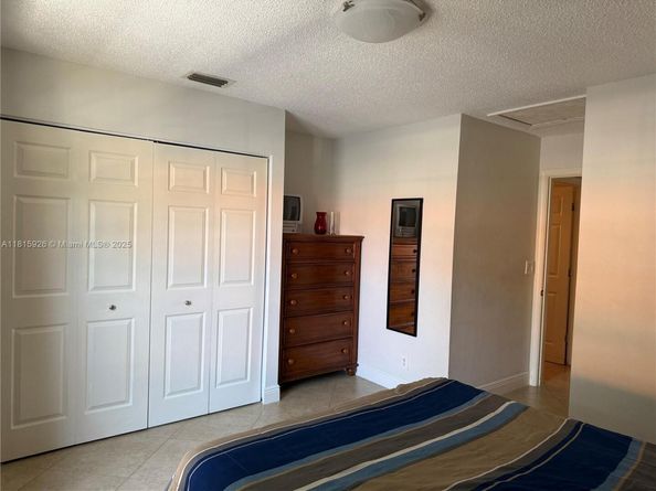 126 Centennial Ct, Deerfield Beach FL 33442