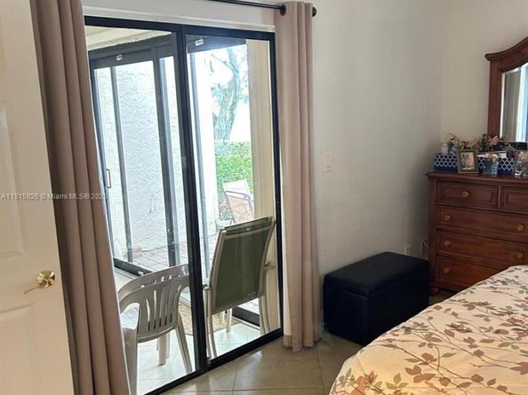 126 Centennial Ct, Deerfield Beach FL 33442