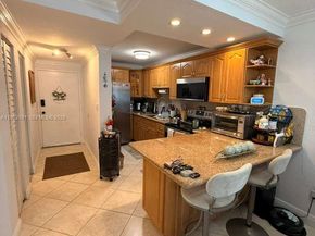 5501 NW 7th St E207, Miami FL 33126