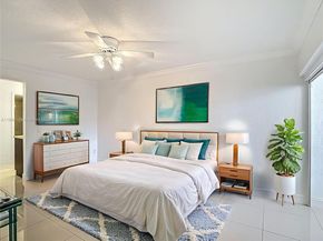 3552 Magellan Cir 122, Aventura FL 33180
