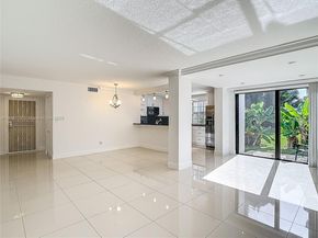 3552 Magellan Cir 122, Aventura FL 33180