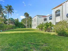 3552 Magellan Cir 122, Aventura FL 33180