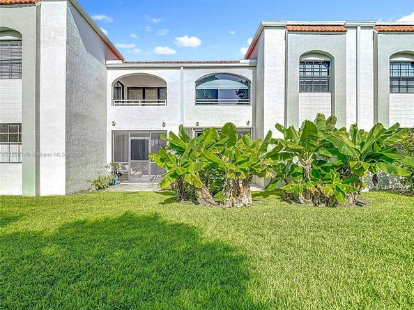 3552 Magellan Cir 122, Aventura FL 33180