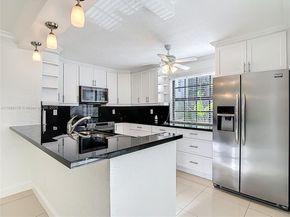 3552 Magellan Cir 122, Aventura FL 33180