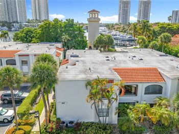 3552 Magellan Cir
