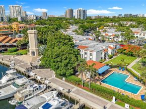 3552 Magellan Cir 122, Aventura FL 33180