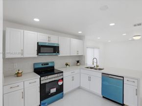 13209 NW 12th Ct, Sunrise FL 33323