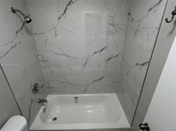 4101 NW 30th Ter, Lauderdale Lakes FL 33309