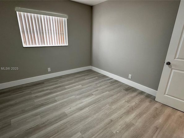 4101 NW 30th Ter, Lauderdale Lakes FL 33309