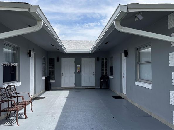 4101 NW 30th Ter, Lauderdale Lakes FL 33309