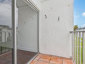 7232 SW 94th Pl E6, Miami FL 33173