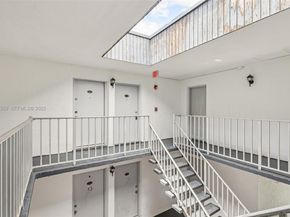 7232 SW 94th Pl E6, Miami FL 33173