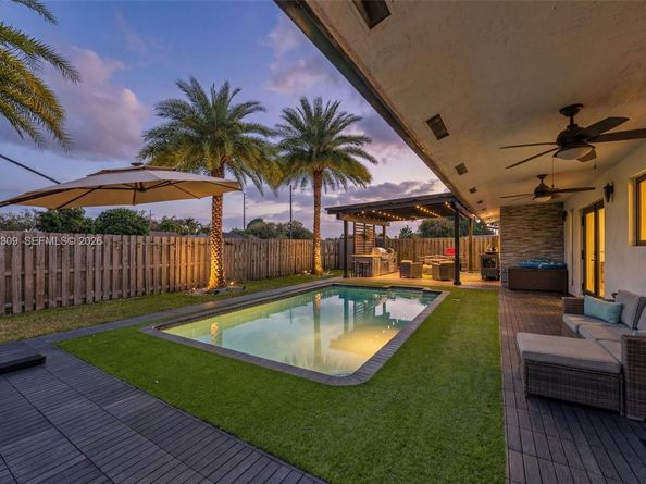 15101 SW 144th Ct, Miami FL 33186