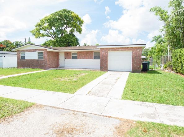 15410 SW 295th St, Homestead FL 33033