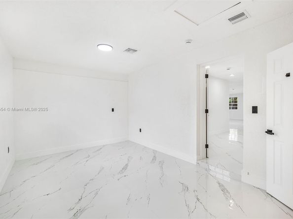 10520 SW 160th St, Miami FL 33157