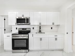 10520 SW 160th St, Miami FL 33157