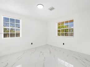 10520 SW 160th St, Miami FL 33157