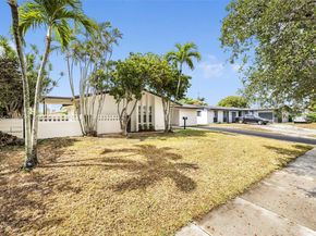 10520 SW 160th St, Miami FL 33157