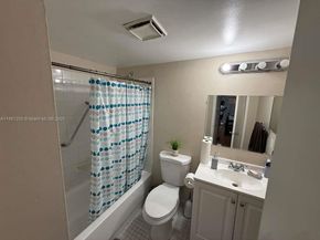 5915 Washington St 116, Hollywood FL 33023