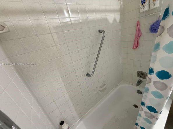 5915 Washington St 116, Hollywood FL 33023