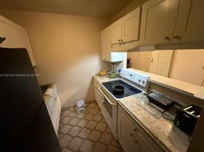 5915 Washington St 116, Hollywood FL 33023