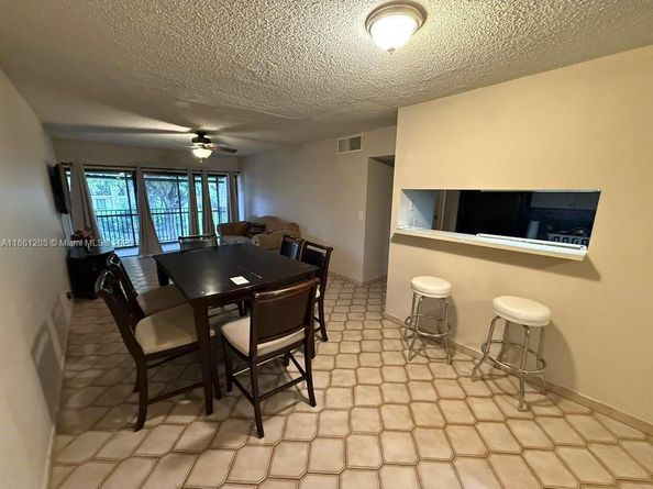 5915 Washington St 116, Hollywood FL 33023