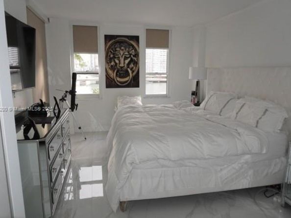 701 Brickell Key Blvd 412, Miami FL 33131