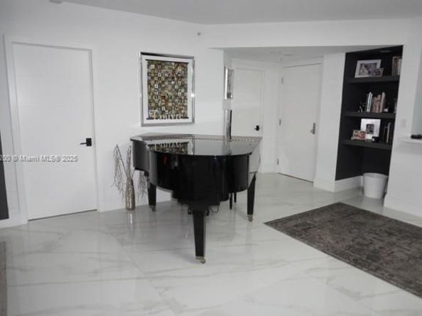 701 Brickell Key Blvd 412, Miami FL 33131