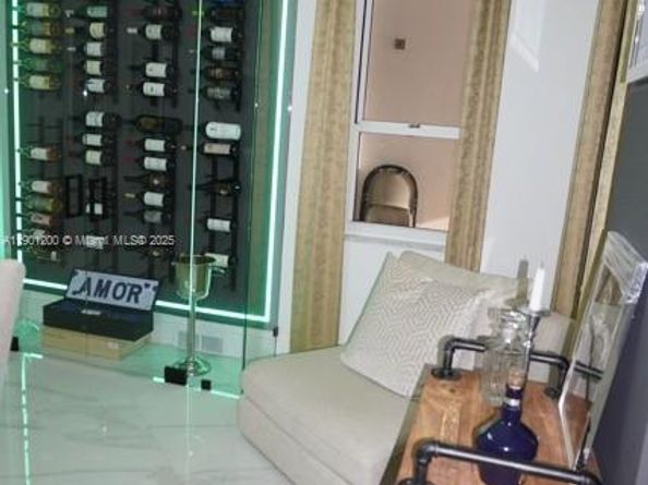 701 Brickell Key Blvd 412, Miami FL 33131