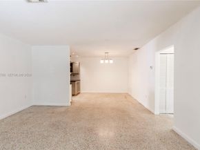 565 NE 160th Ter, Miami FL 33162