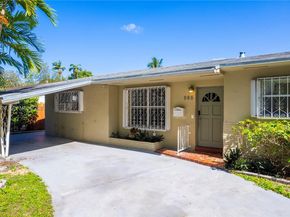 565 NE 160th Ter, Miami FL 33162