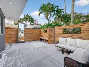 2436 Cat Cay Ln, Fort Lauderdale FL 33312