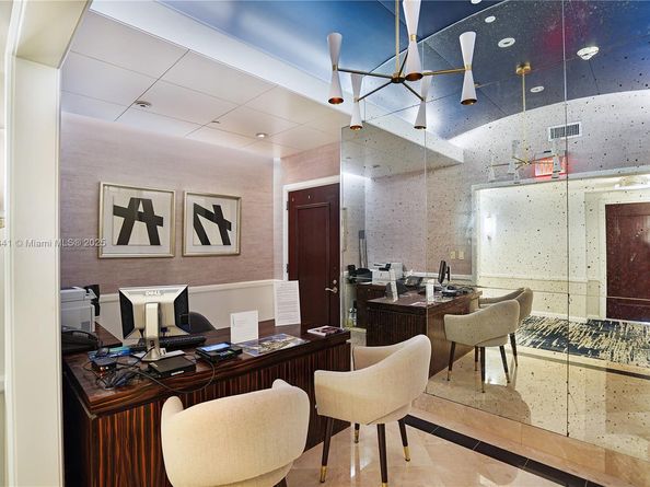 4391 Collins Ave 803, Miami Beach FL 33140