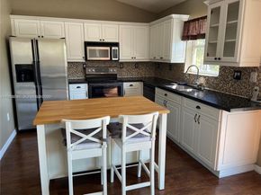 18121 SW 152nd Ct, Miami FL 33187