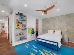 6840 Sunrise Pl, Coral Gables FL 33133