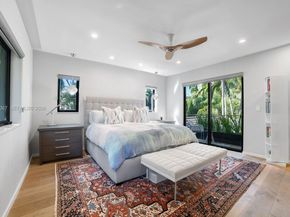 6840 Sunrise Pl, Coral Gables FL 33133